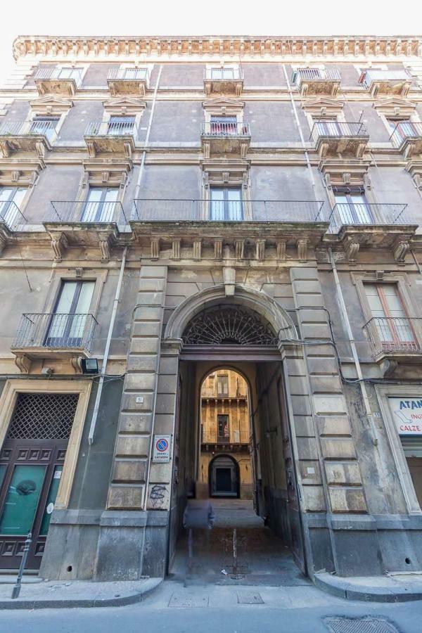 Ferienwohnung Alla Corte Del XIX Secolo Catania Exterior foto